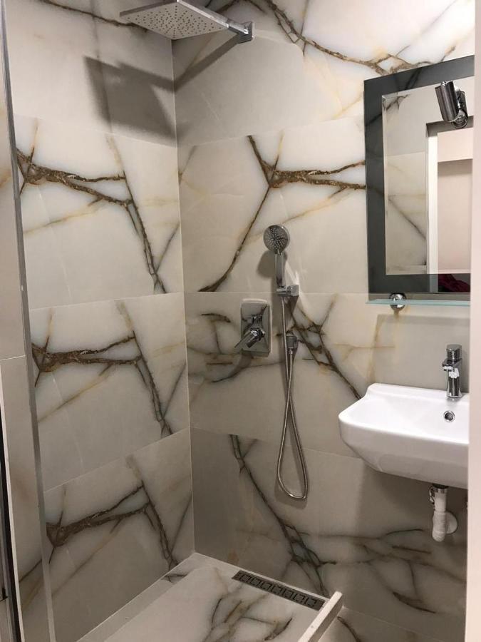 Central Welcoming Apartment In Τίρανα Εξωτερικό φωτογραφία