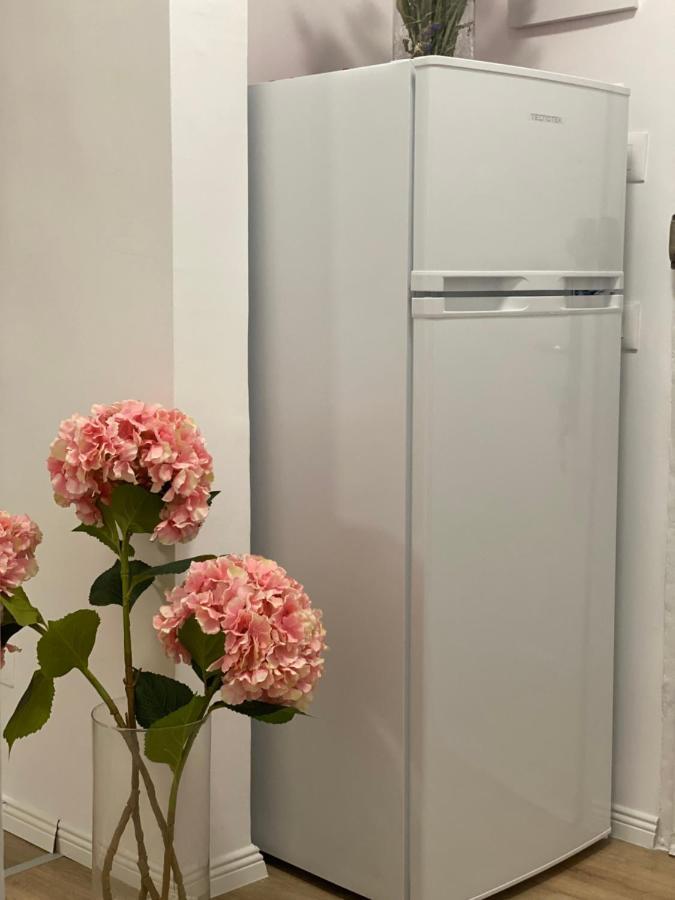 Central Welcoming Apartment In Τίρανα Εξωτερικό φωτογραφία