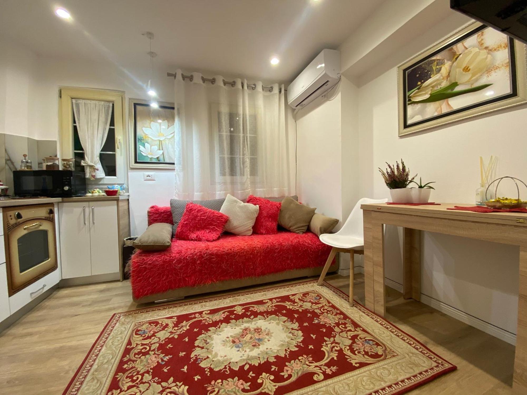 Central Welcoming Apartment In Τίρανα Εξωτερικό φωτογραφία